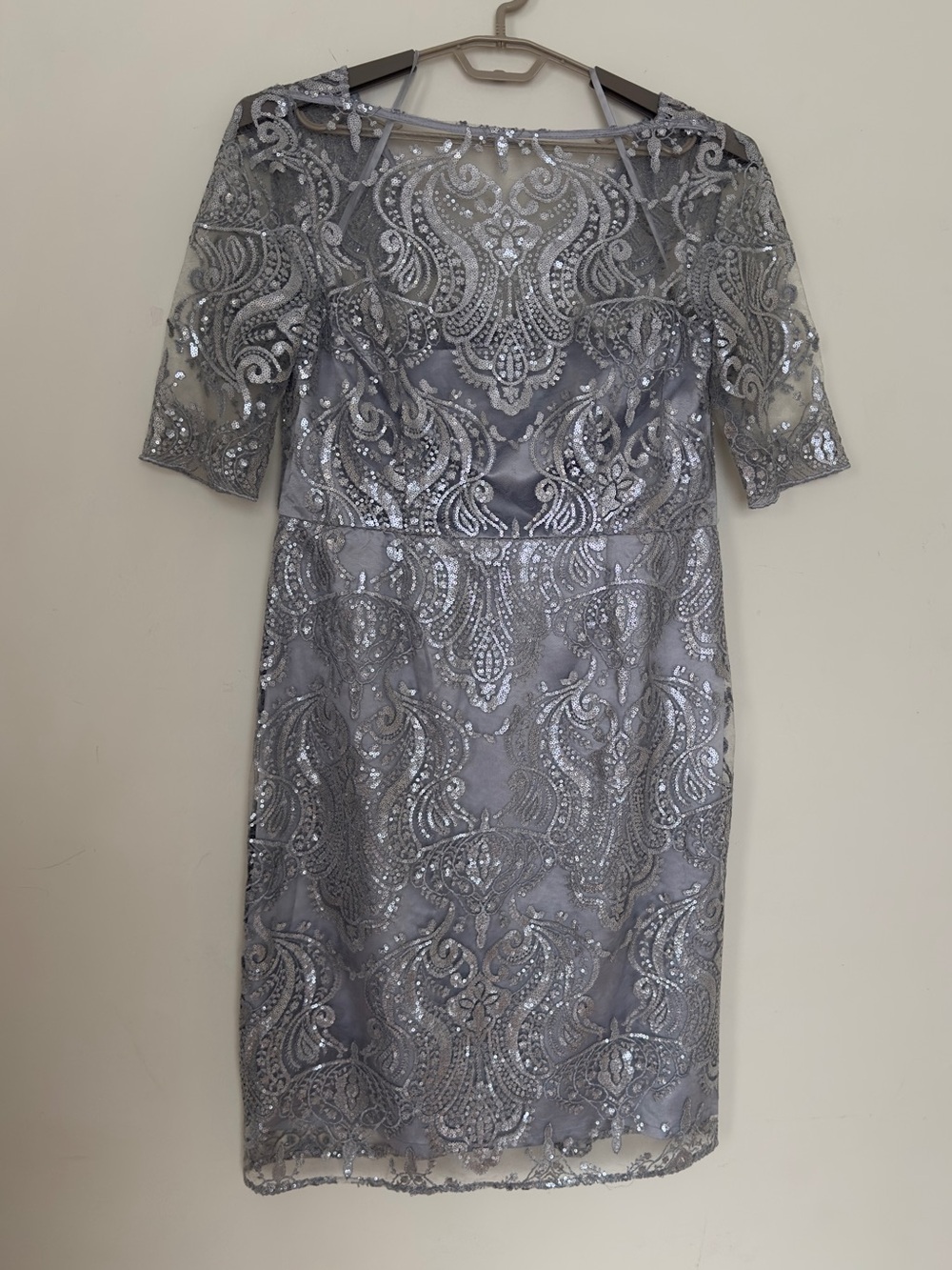 Tahari ASL Silver Lace Sequin Sheath Dress Sz 16 Formal Cocktail - Picture 3 of 9